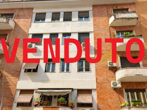 appartamento in vendita a Roma in zona Appio Latino