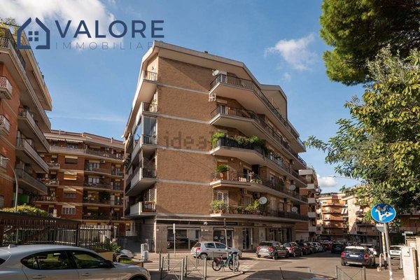 appartamento in vendita a Roma in zona Monte Sacro/Talenti
