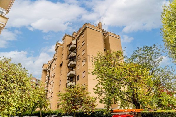 appartamento in vendita a Roma in zona Don Bosco
