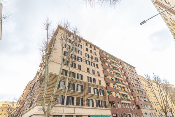 appartamento in vendita a Roma in zona Appio Latino