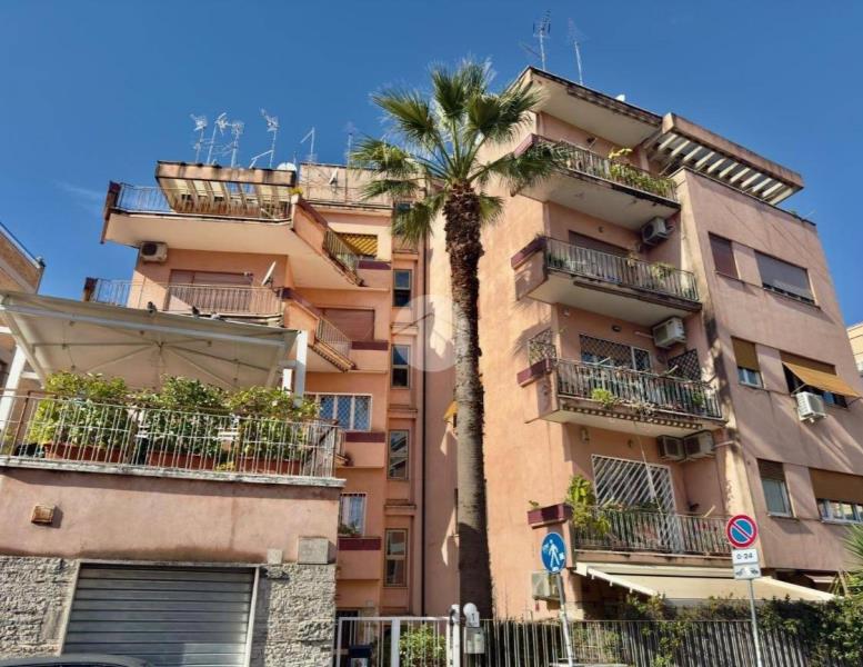 appartamento in vendita a Roma in zona Monte Sacro/Talenti