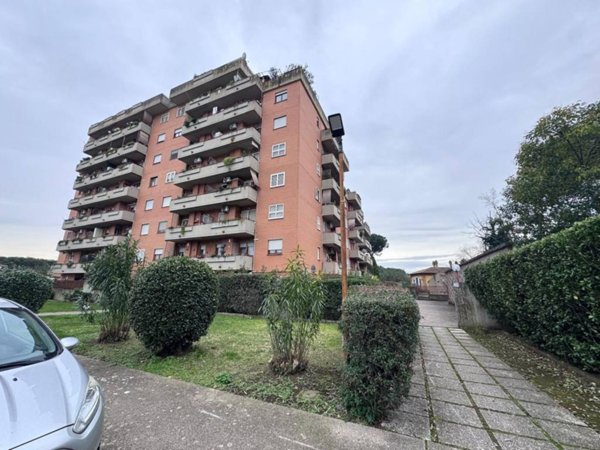 appartamento in vendita a Roma in zona Ponte Mammolo