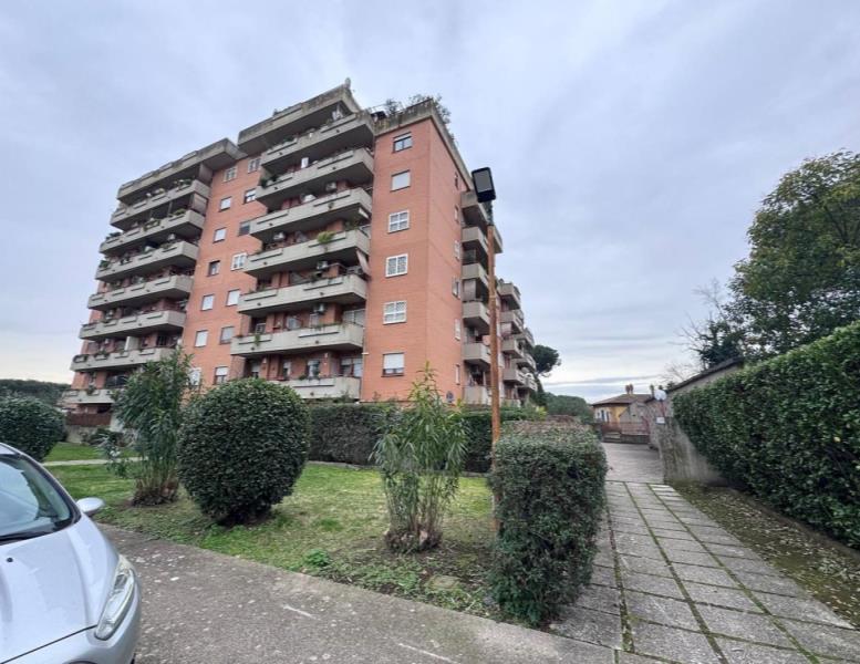 appartamento in vendita a Roma in zona Ponte Mammolo
