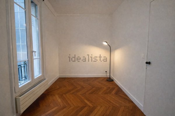 appartamento in vendita a Roma in zona Castro Pretorio