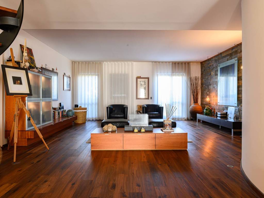 appartamento in vendita a Roma in zona Settecamini