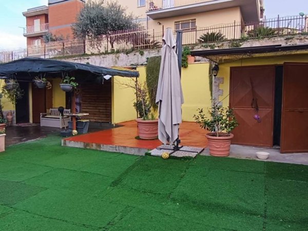 appartamento in vendita a Roma in zona Ponte di Nona