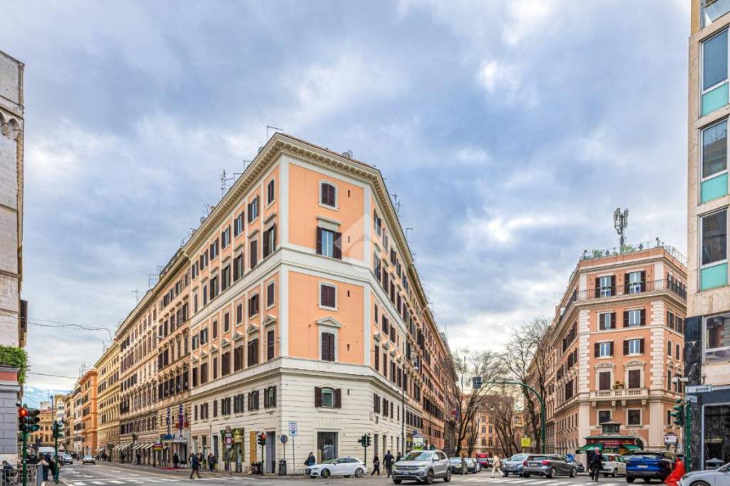 appartamento in vendita a Roma in zona Ludovisi/Sallustiano