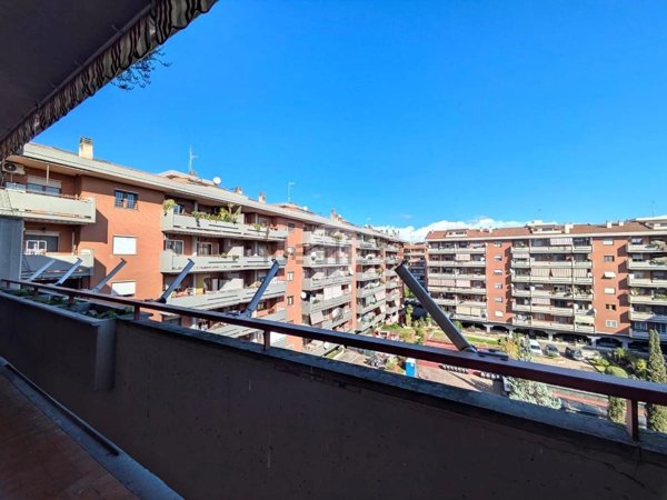appartamento in vendita a Roma in zona Tor di Valle