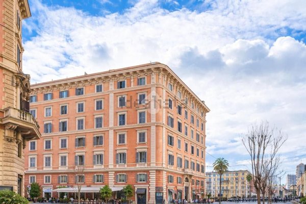 appartamento in vendita a Roma in zona Rione Borgo