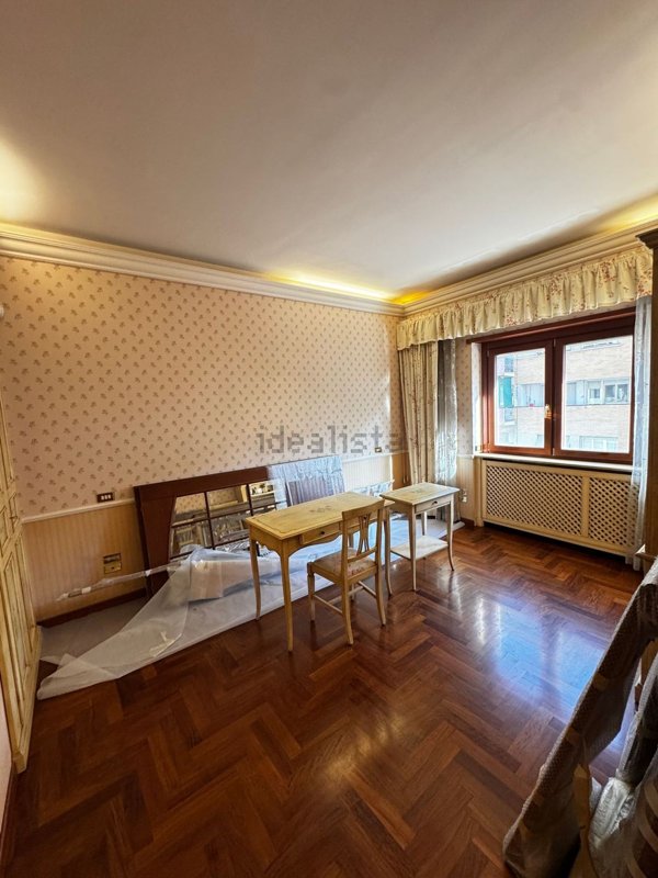 appartamento in vendita a Roma in zona Appio Latino