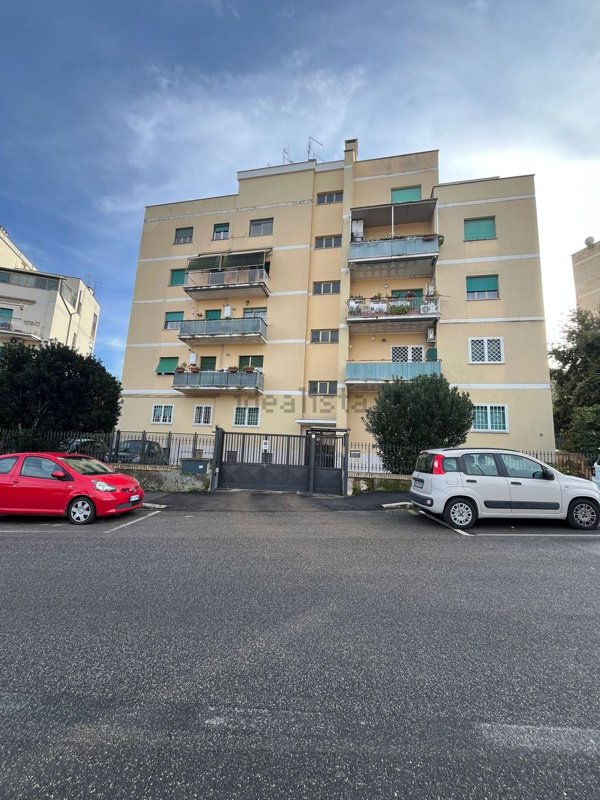appartamento in vendita a Roma in zona Labaro