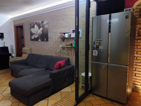 appartamento in vendita a Roma in zona Tor di Quinto