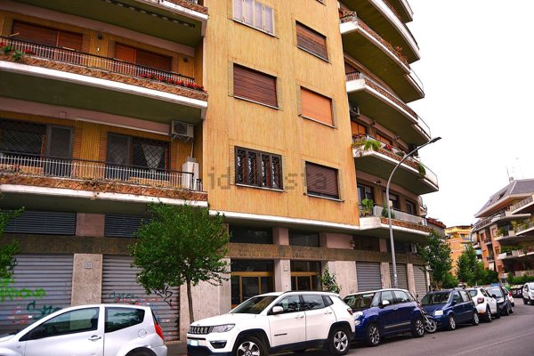 appartamento in vendita a Roma in zona Aurelio