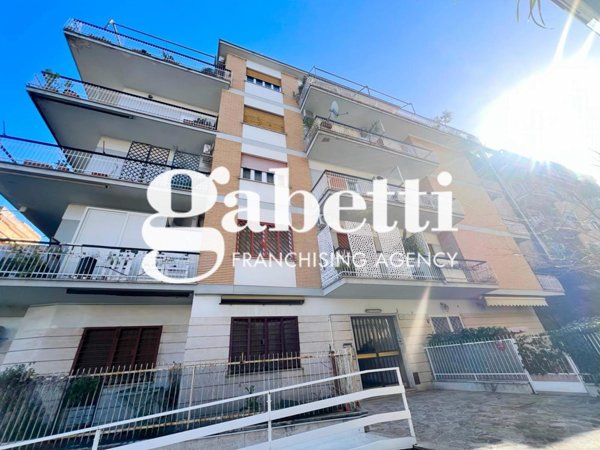 appartamento in vendita a Roma in zona Prenestino-Centocelle