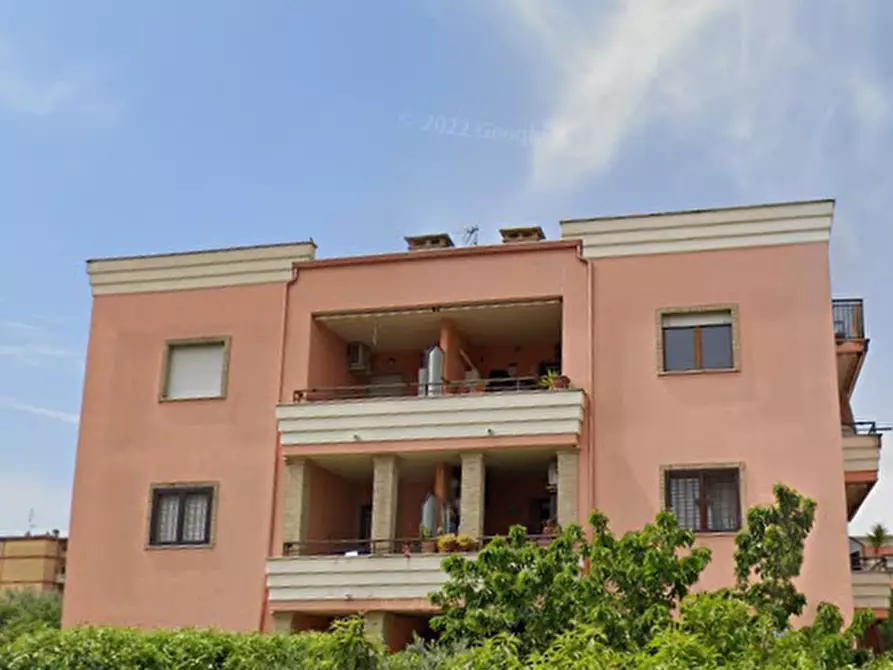 appartamento in vendita a Roma in zona Lunghezza