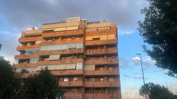 appartamento in vendita a Roma in zona Appio Claudio