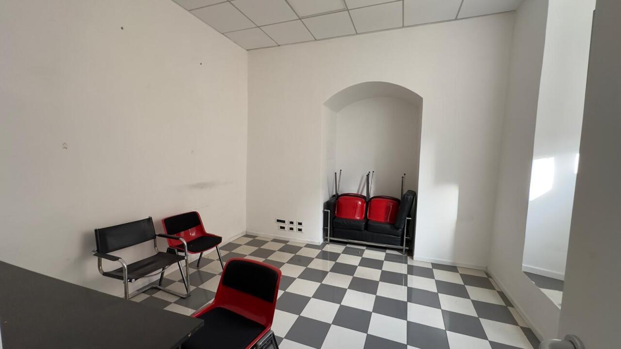 ufficio in vendita a Roma in zona Centro Storico