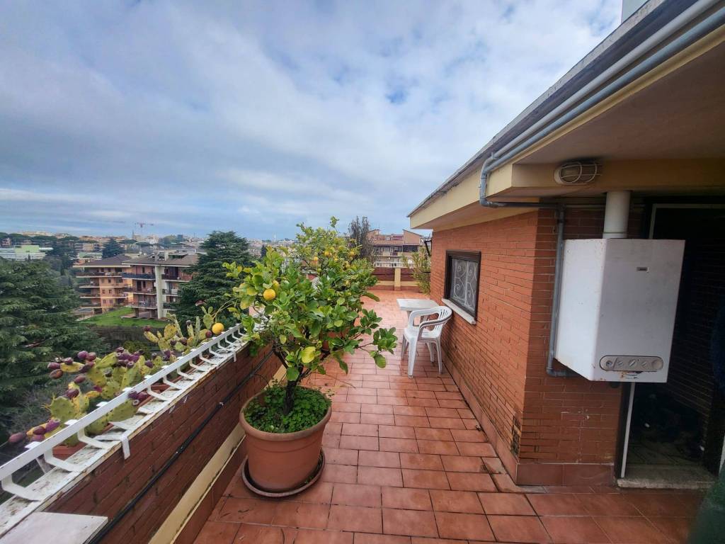 appartamento in vendita a Roma in zona Aurelio