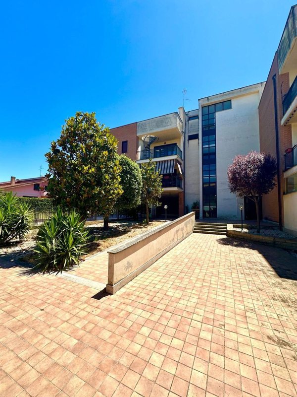 appartamento in vendita a Roma in zona Prima Porta