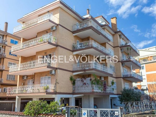 appartamento in vendita a Roma in zona Portuense
