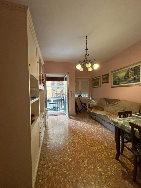 appartamento in vendita a Roma in zona Appio Latino