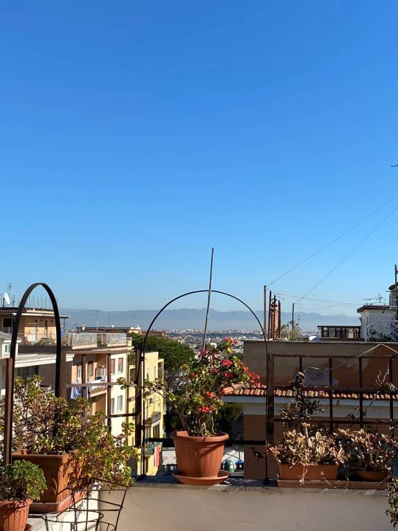 appartamento in vendita a Roma in zona Gianicolense