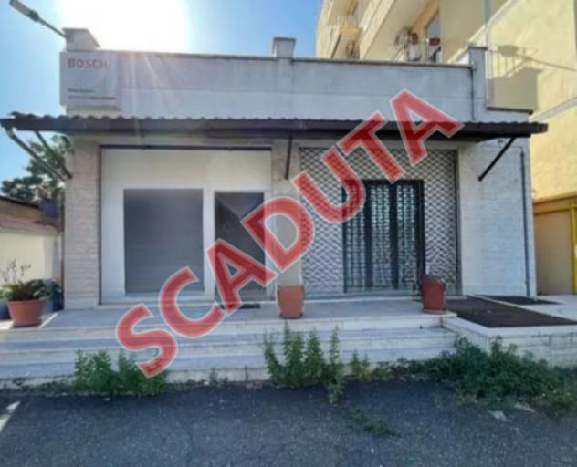 negozio in vendita a Roma in zona Collatino
