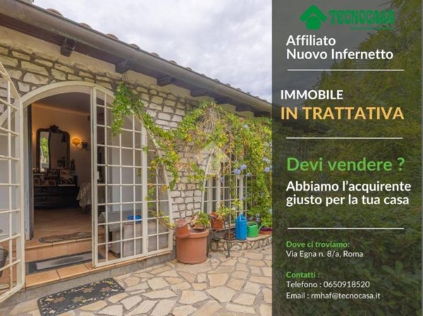 casa indipendente in vendita a Roma