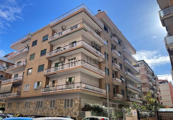 appartamento in vendita a Roma in zona Aurelio