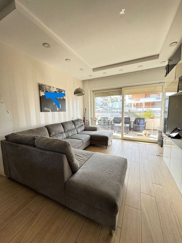 appartamento in vendita a Roma in zona Giuliano Dalmata