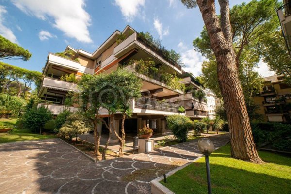 appartamento in vendita a Roma in zona Tor di Quinto