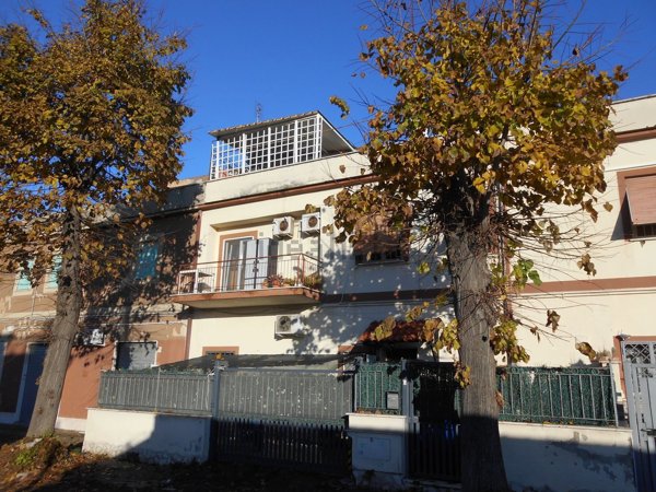 appartamento in vendita a Roma in zona Acilia