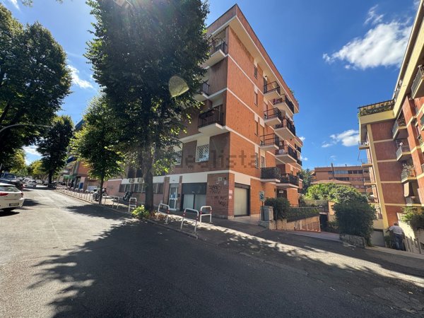 appartamento in vendita a Roma in zona Portuense