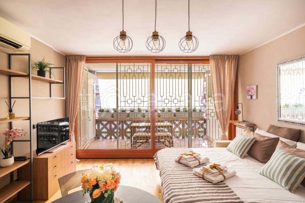 appartamento in vendita a Roma in zona Ostiense