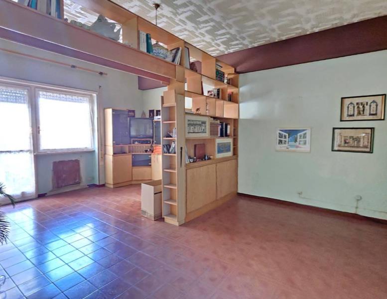 appartamento in vendita a Roma in zona Ostia