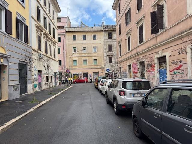 appartamento in vendita a Roma in zona Prenestino-Labicano