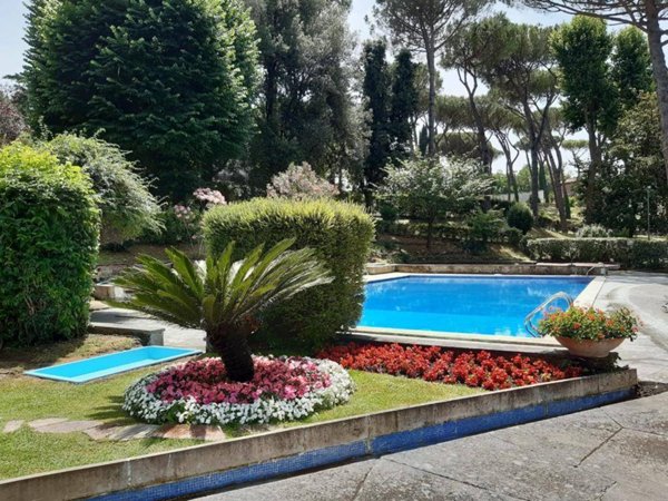 appartamento in vendita a Roma in zona Della Vittoria