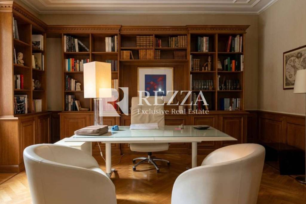 ufficio in vendita a Roma in zona Tor di Quinto