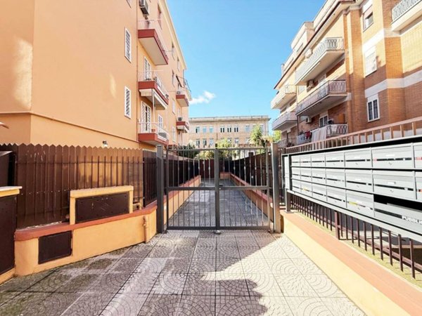 appartamento in vendita a Roma in zona Prenestino-Centocelle