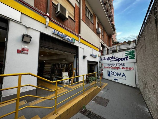 negozio in vendita a Roma in zona Gianicolense