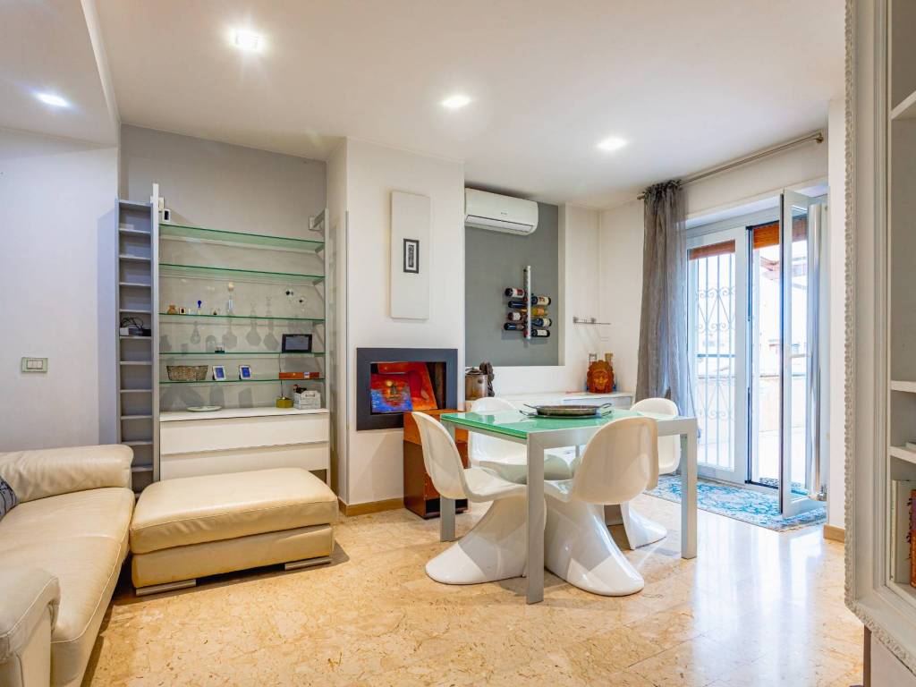 appartamento in vendita a Roma in zona Aurelio