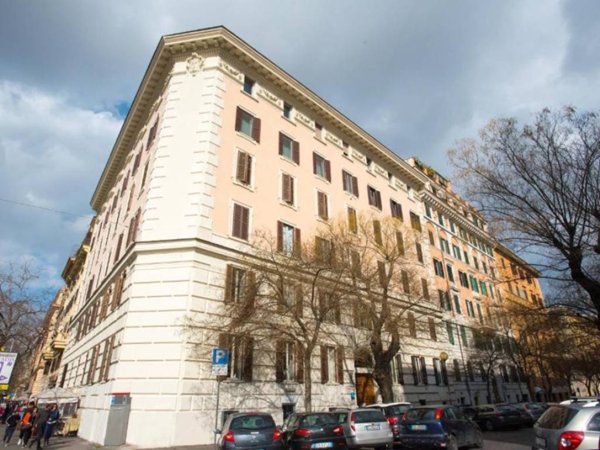 appartamento in vendita a Roma in zona Della Vittoria