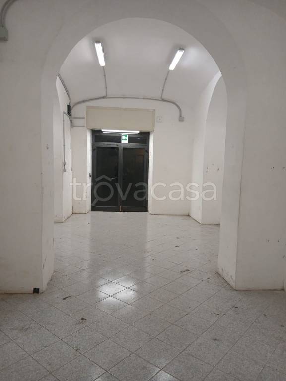 negozio in vendita a Roma in zona Esquilino