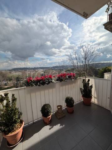 appartamento in vendita a Roma in zona Tor di Quinto