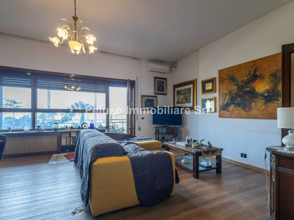 appartamento in vendita a Roma in zona Giuliano Dalmata