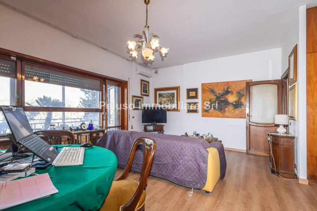 appartamento in vendita a Roma in zona Giuliano Dalmata