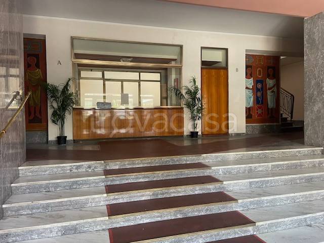 appartamento in vendita a Roma in zona Tomba di Nerone