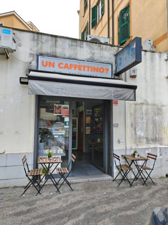 negozio in vendita a Roma in zona Prenestino-Centocelle