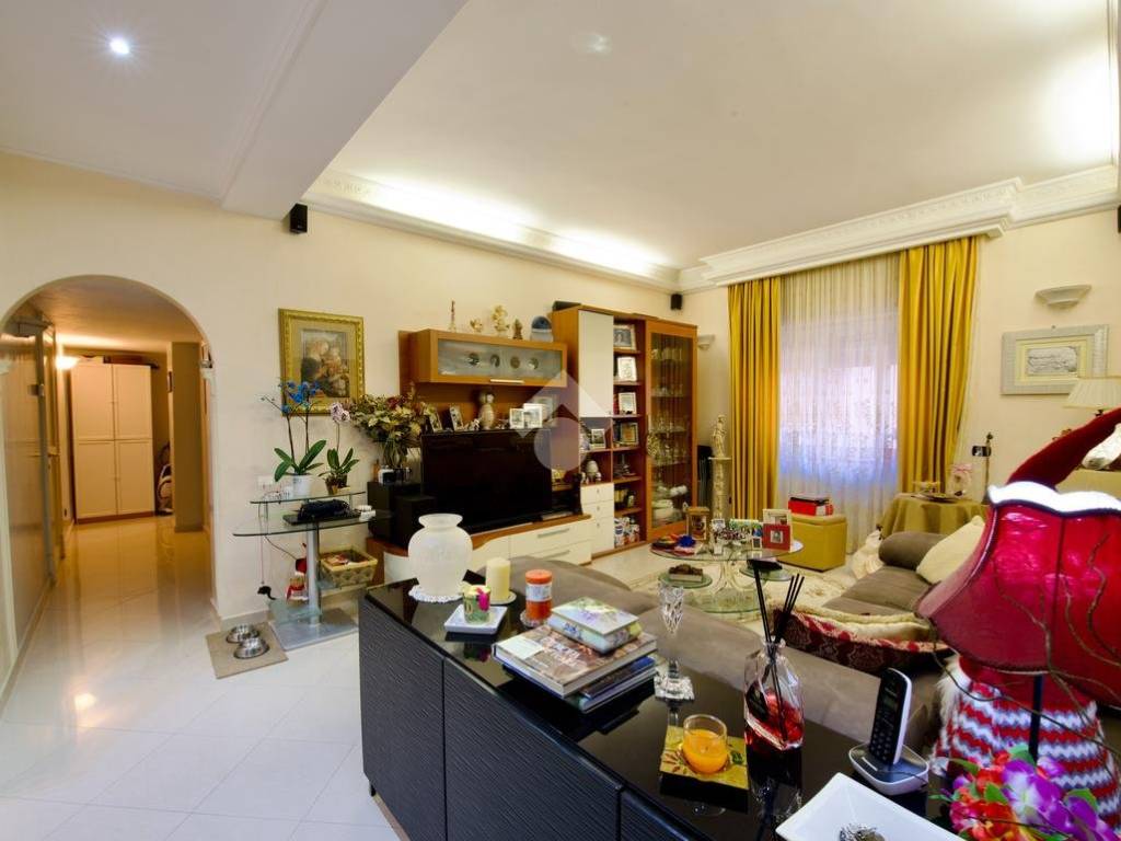 appartamento in vendita a Roma in zona Ostia