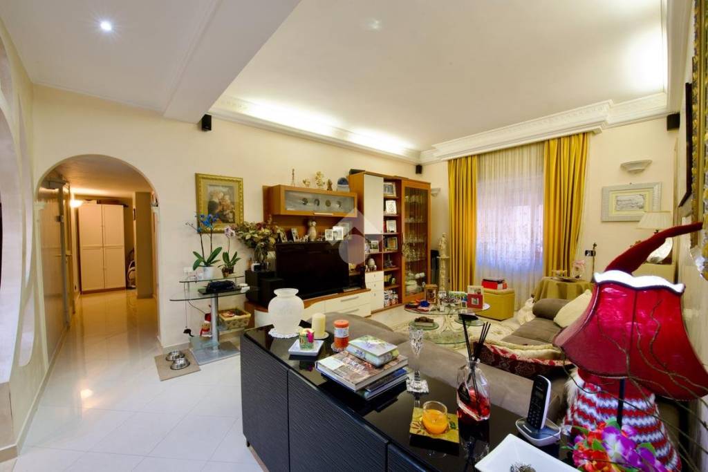 appartamento in vendita a Roma in zona Ostia